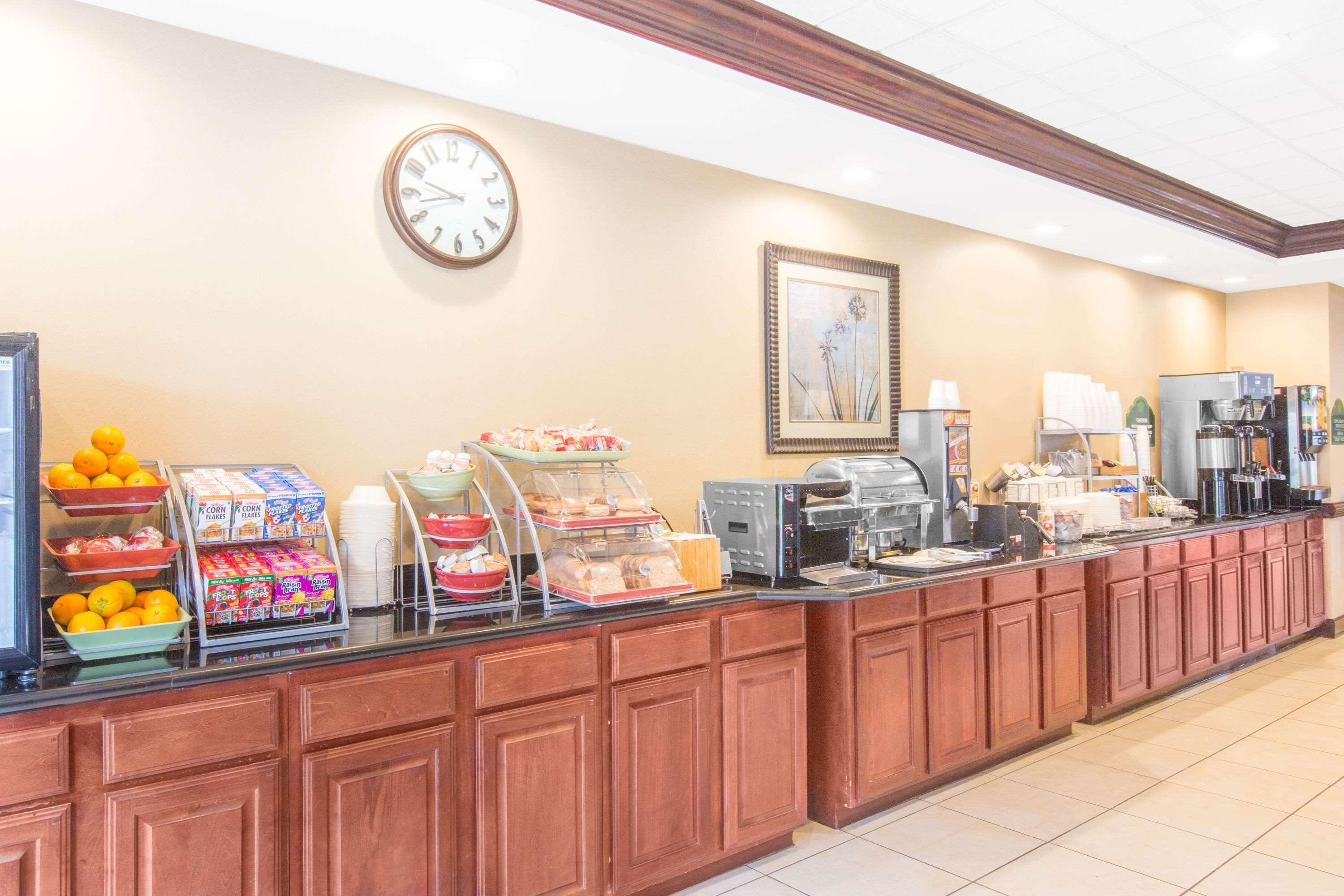 Wingate By Wyndham Southport Otel Dış mekan fotoğraf
